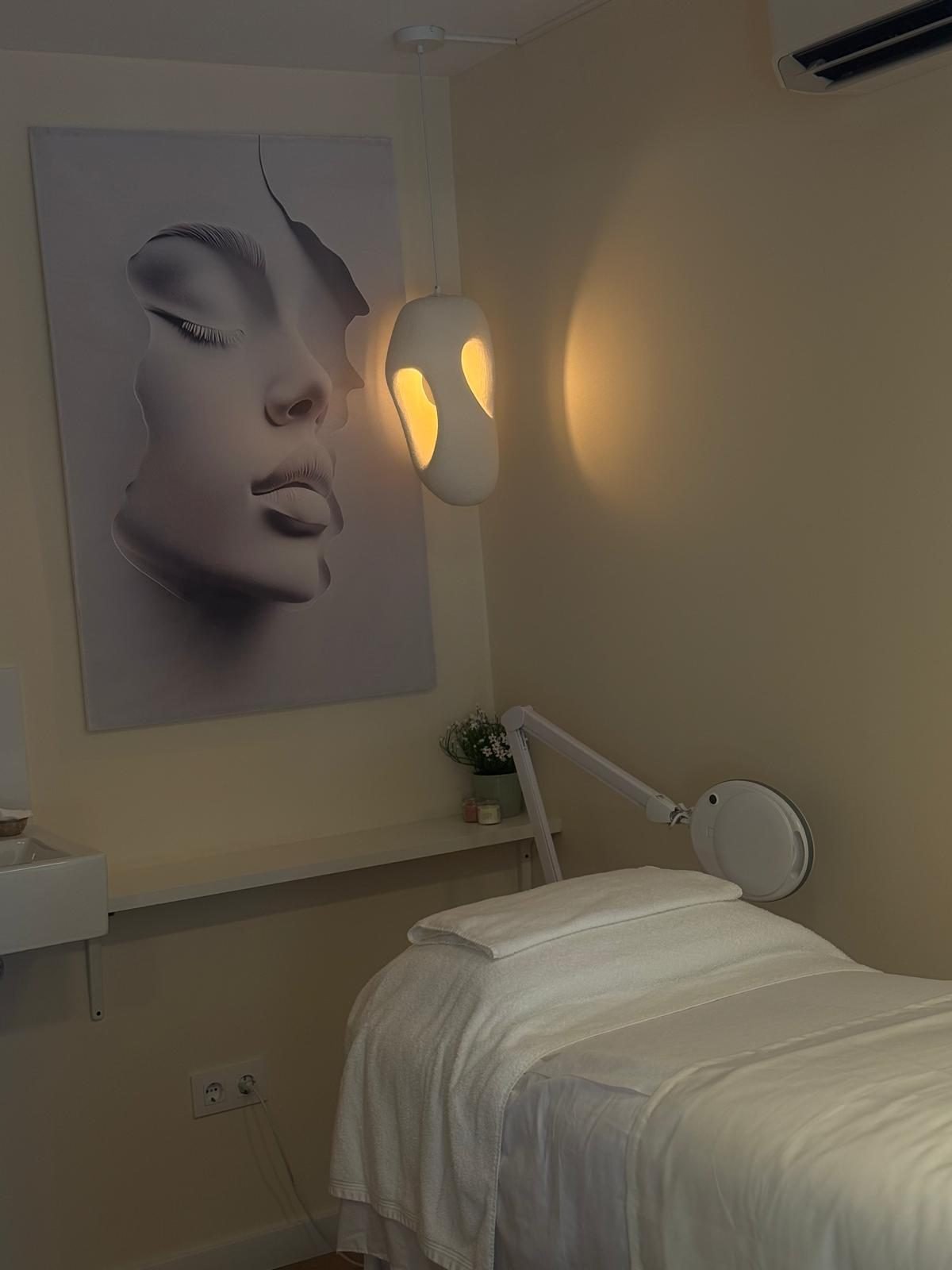 Cabina de tratamiento del estudio facial